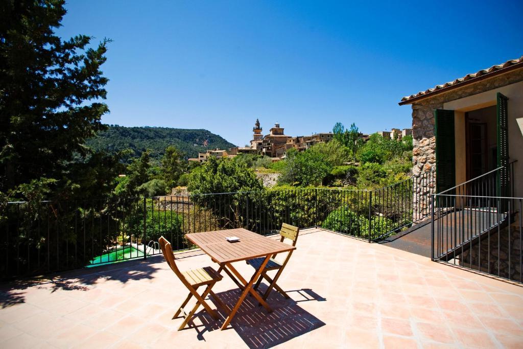 Sa Vall Valldemossa الغرفة الصورة